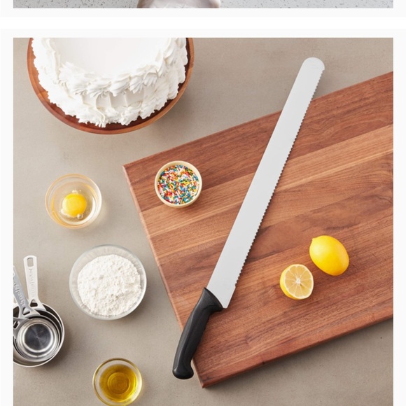 Mercer Culinary Millennia Black Handle 18” Wavy Edge Cake Slicer - Picture 5 of 12